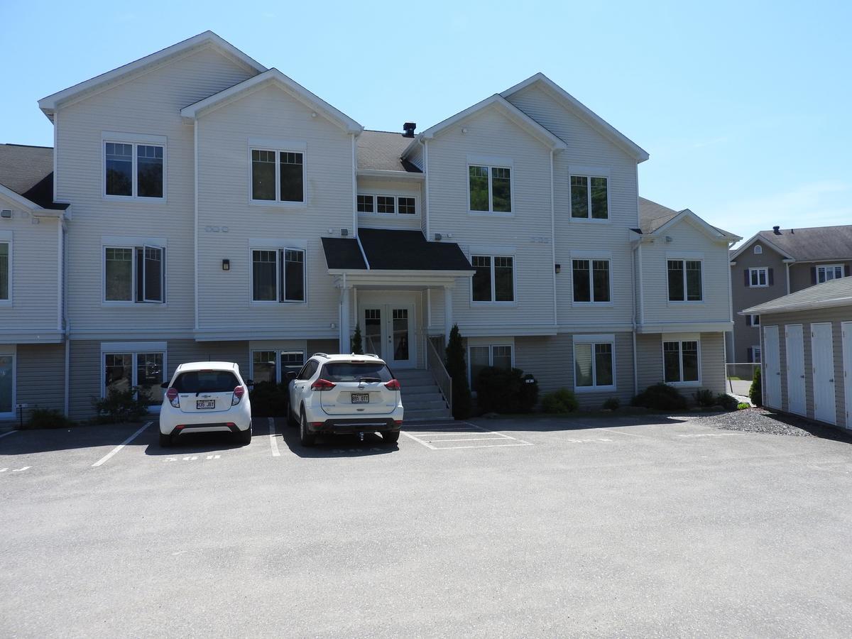 Condo Entre Ville/Nature Magog Luaran gambar